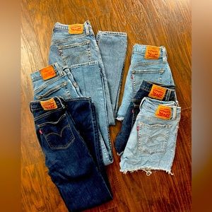 Womens Levi Jeans Lot